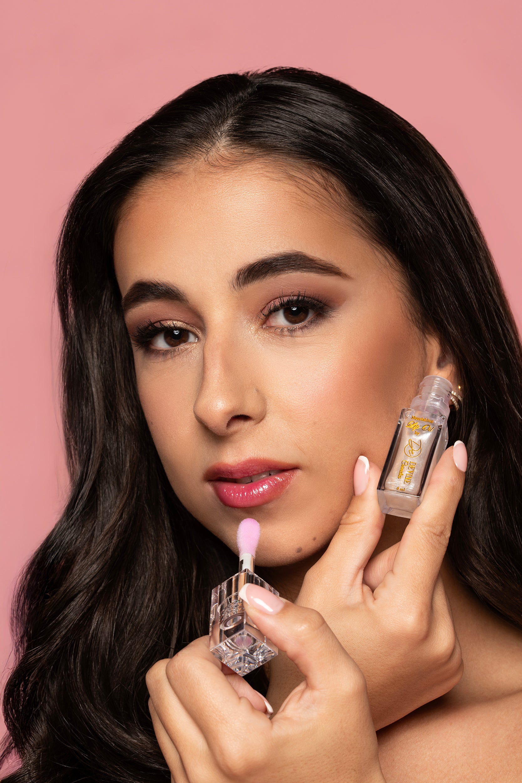 Aceite labial Milky Way que cambia de color con el pH: tinte personalizado, vegano y nutritivo.